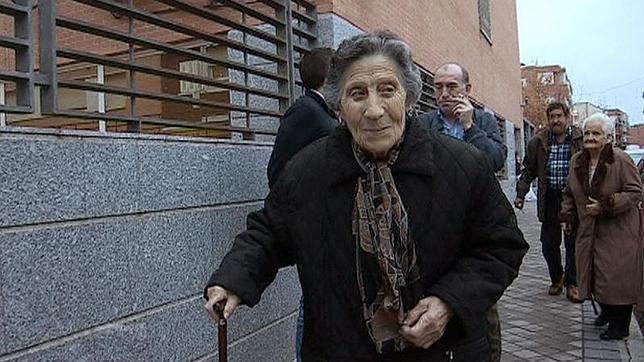 El Rayo crea una fila cero para ayudar a la mujer de 85 años desahuciada