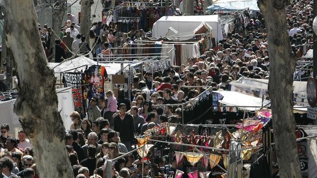 Domingo de Rastro, fútbol y tostas