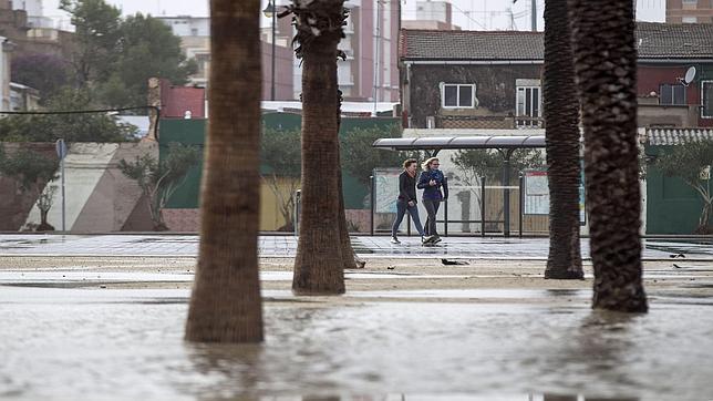 El temporal en la Comunidad Valenciana deja un hombre desaparecido y múltiples destrozos