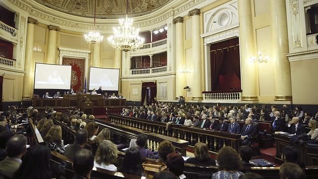 ¿Cuánto cobran los médicos o informáticos que trabajan para el Senado?