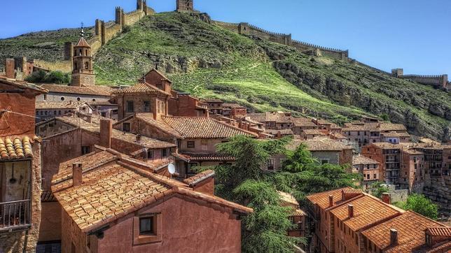 Diez pueblos medievales de España para pasear con calma