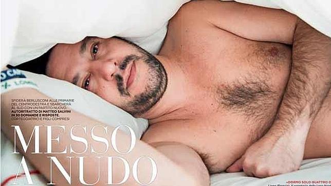 El líder del partido xenófobo italiano Liga Norte posa medio desnudo para una revista