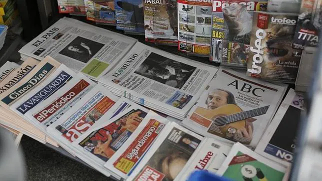 Periódicos en un quiosco de Madrid