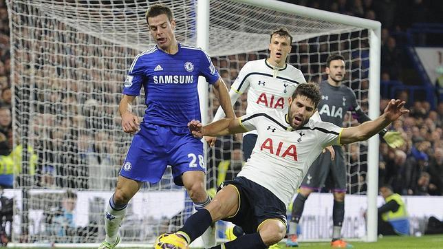 El Chelsea y el Manchester City se quedan solos en la cima de la Premier