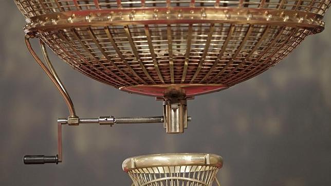 Uno de los bombos de la Lotería