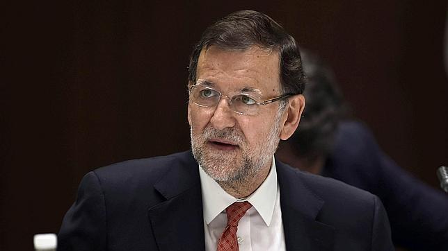 Rajoy: «La renovación de algunos partidos es un fiasco colosal»