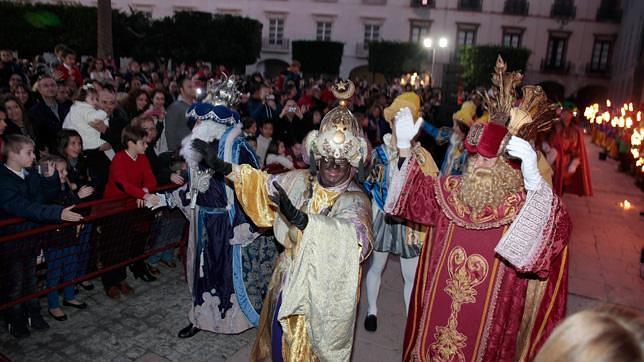 Juan Salvador, Felipe Ortiz y Humberto Kessel tomán posesión como Reyes Magos