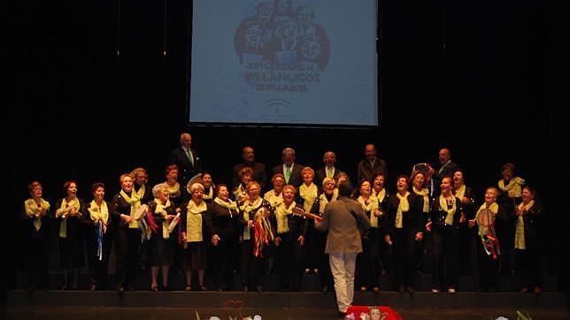 Los mayores de la provincia cantan a la Navidad desde Dos Hermanas