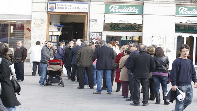 Facua denuncia el sorteo de un empleo para la papeleta que coincida con el Gordo