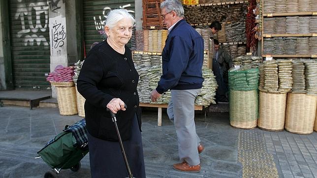 Las pensiones ganan 713,38 millones de euros en poder adquisitivo en 2014