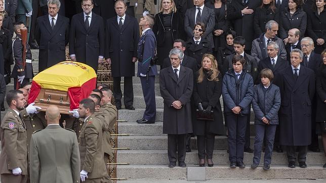 La capilla ardiente de Suárez se instaló en el Congreso