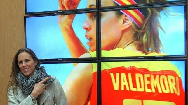 Amaya Valdemoro el día de su despedida como jugadora internacional de baloncesto