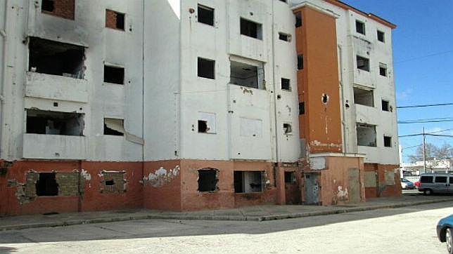 Vía libre para derribar otra parte de un barrio fantasma de Jerez