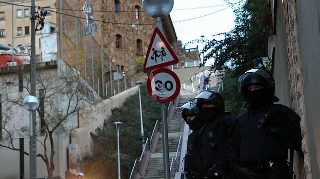 14 detenidos en Barcelona y Madrid en una operación contra el terrorismo anarquista