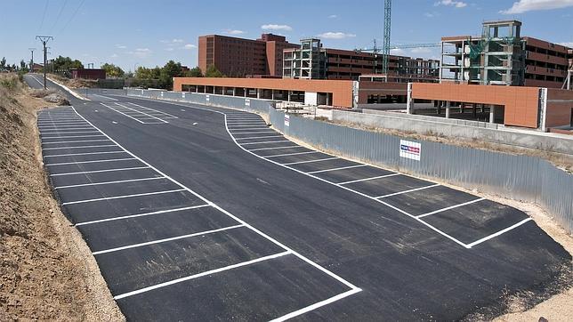 Las obras de la segunda fase del aparcamiento del Hospital comenzarán en enero