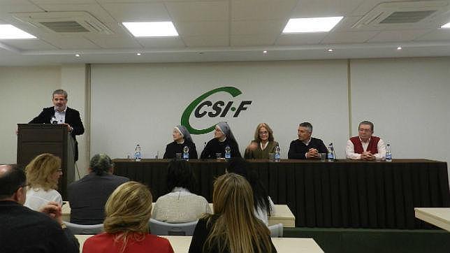 CSIF entrega a cinco asociaciones la recaudación de su lotería solidaria