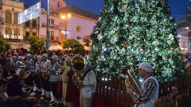 Candelas, zambombas y pasacalles para celebrar la Navidad