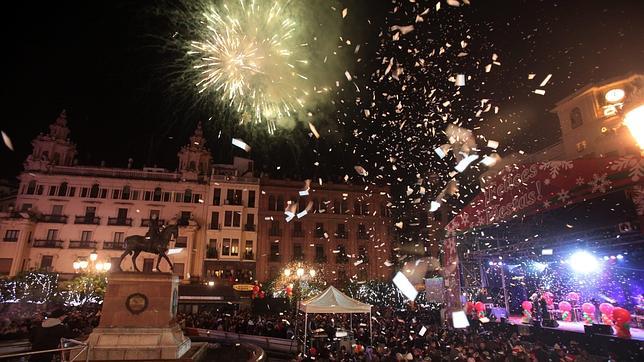 Fiesta de fin de año en 2014 en la plaza de las Tendillas