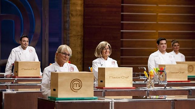 Duelo culinario y solidario en el especial Navidad de «MasterChef»