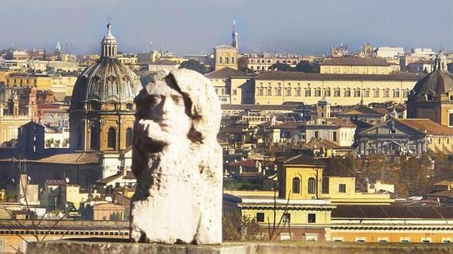 Detalle de la portada de «Un otoño romano» (Plaza & Janés), de Javier Reverte