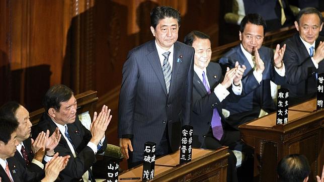 Shinzo Abe, reelegido primer ministro por la Cámara Baja de Japón