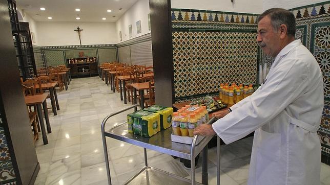 Cena de Nochebuena en los comedores sociales de Sevilla