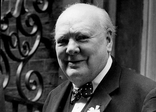 Winston Churchill, en junio de 1952 en el número 10 de Downing Street, en Londres