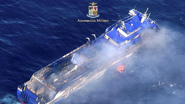Imagen facilitada la aviación militar italiana del ferry «Norman Atlantic»