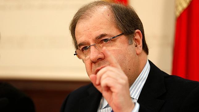 Herrera arremete «indignado» contra «el engaño y la manipulación» de Montoro