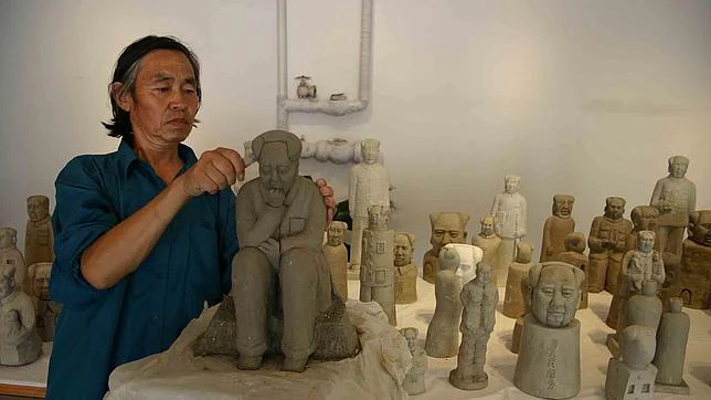 Mao sigue siendo la musa de muchos artistas chinos, como el escultor Wang Wenhai