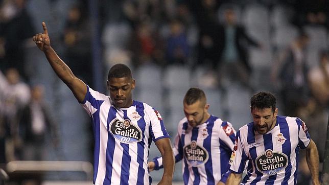 Cavaleiro da la victoria al Deportivo frente a un Athletic de Bilbao inofensivo (1-0)