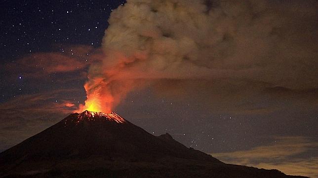 ¿Qué ocurriría si todos los volcanes de la Tierra entraran en erupción a la vez?