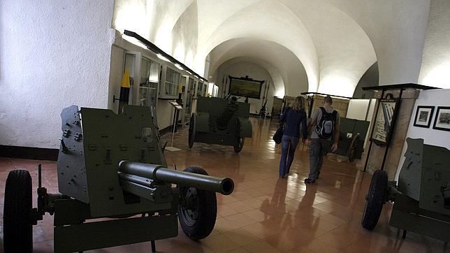 Interior del antiguo Museo Militar de Montjuïc