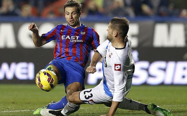 Soporífero empate entre Levante y Deportivo