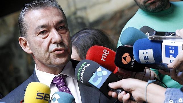 Rivero dice que Canarias avanza en la generación de empleo y que la economía «sigue dando señales de recuperación»