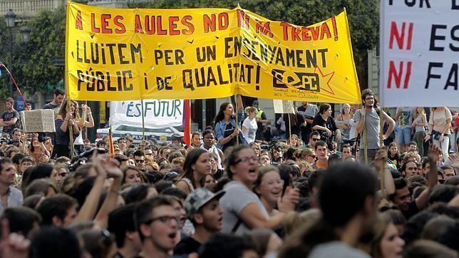 «No es de sentido común que una persona de 14 años deje las clases sin autorización de sus padres»