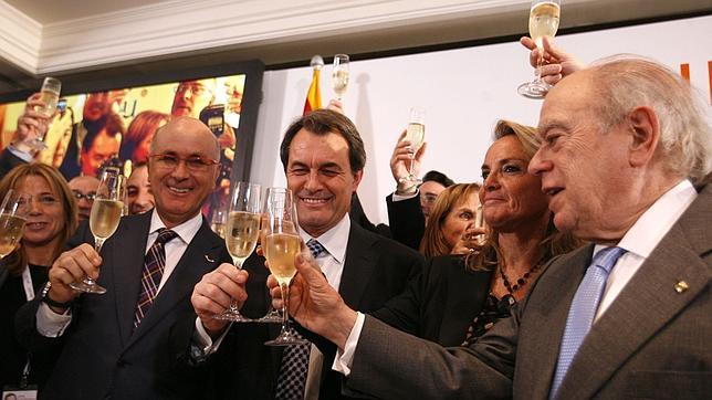 Artur Mas venció en las elecciones de 2010