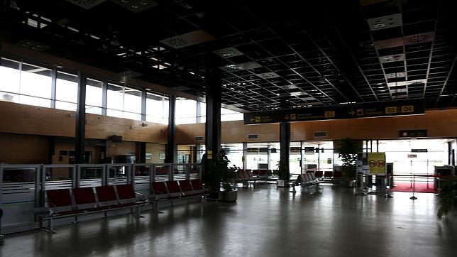 Nuevo récord del aeropuerto de Huesca: 263 viajeros en un año