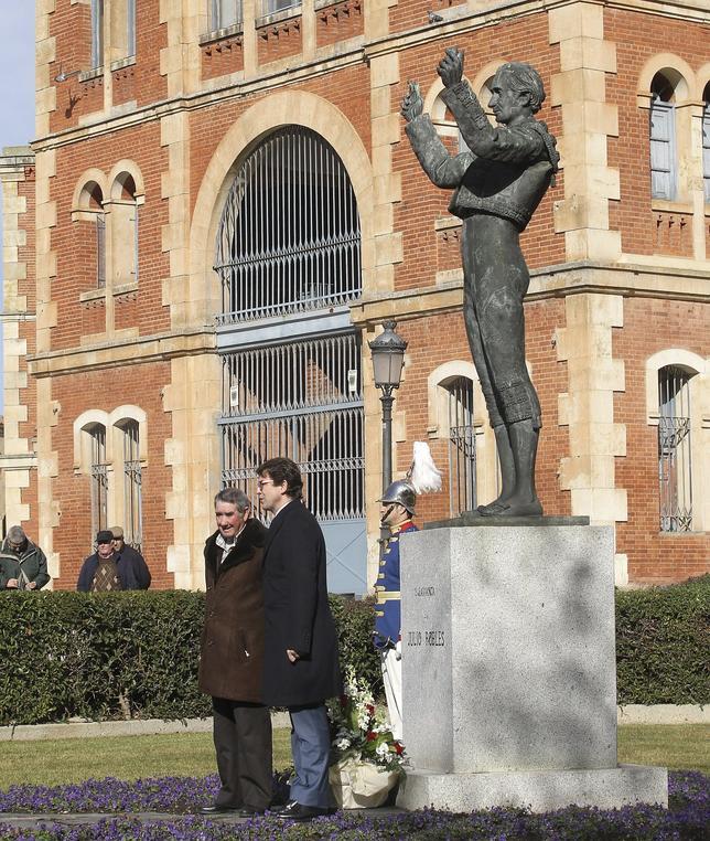 Clamor por el derecho a disfrutar de los toros en el homenaje a Julio Robles