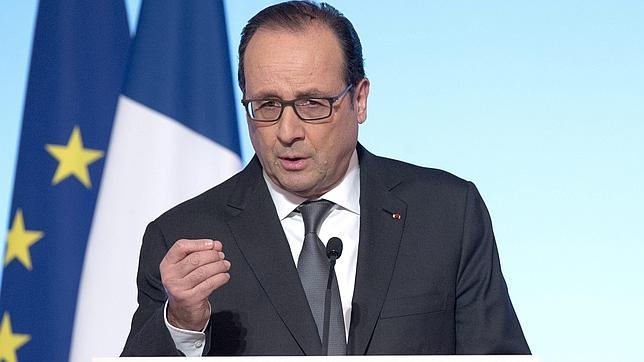 Hollande defiende la libertad de expresión tras las manifestaciones contra «Charlie Hebdo»