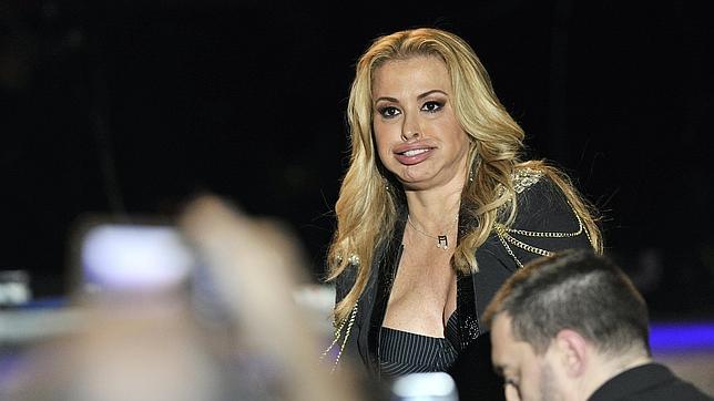 Anastacia, ¿irreconocible por el bótox?