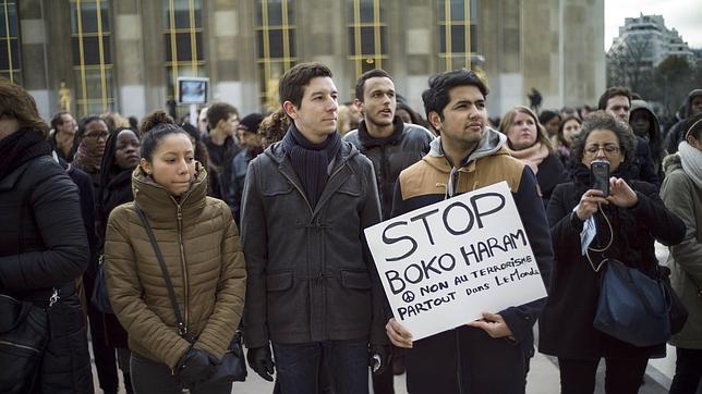Cientos de personas se manifiestan en París contra Boko Haram