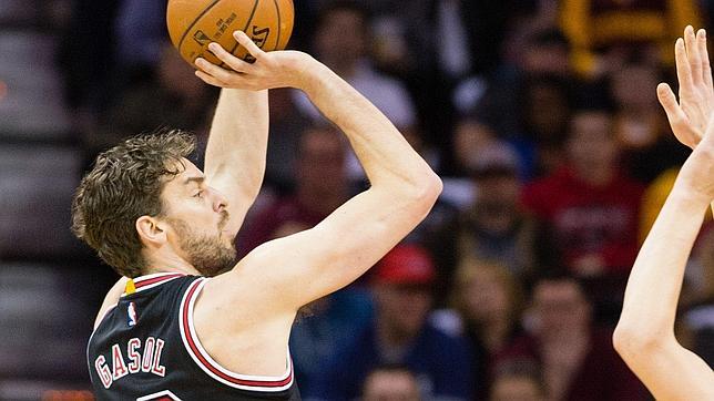 El espectacular engaño de Pau Gasol a LeBron James