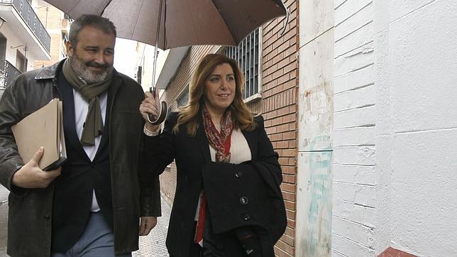 Susana Díaz recibe el apoyo de sus ocho secretarios provinciales para cualquier decisión que tome