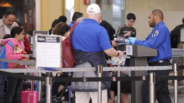 EE.UU. ha incrementado el control en los aeropuertos a niveles insospechados desde el 11s