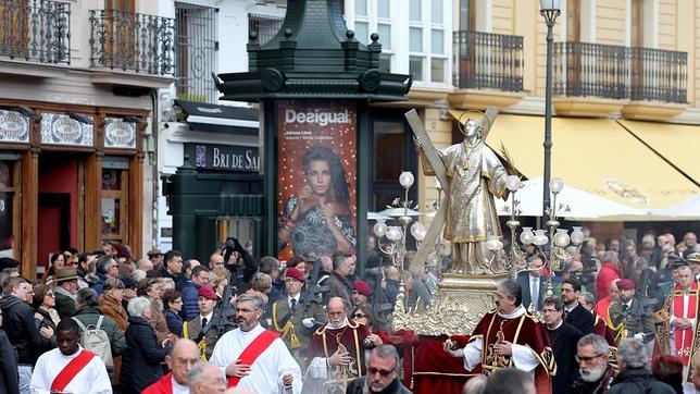 Colón llevó a San Vicente Mártir al Caribe