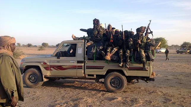 Miembros del ejército en la frontera con Nigeria