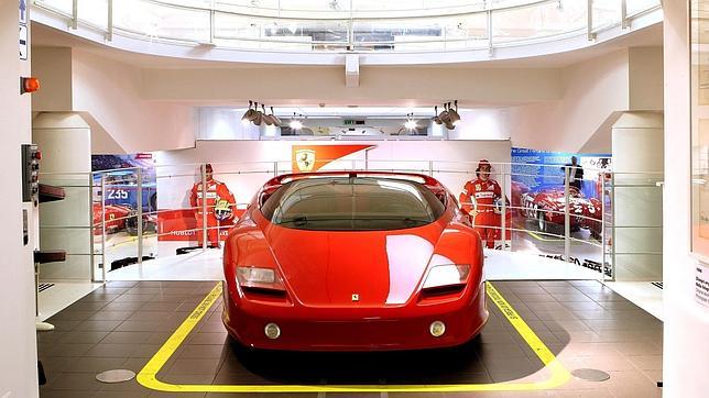 Hacienda subastará un Ferrari que fue regalado al Rey Juan Carlos