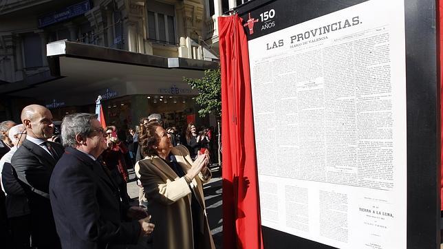 Una exposición de portadas inicia los actos del 150 aniversario de «Las Provincias»