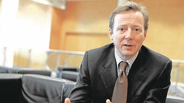 Kevin Latham: «El fútbol puede ser la clave para que los turistas chinos conozcan España»